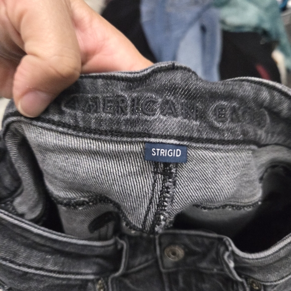 Americsn Eagle Strigid Mom Jeans Black wash Sz 00 Regular - Picture 9 of 13